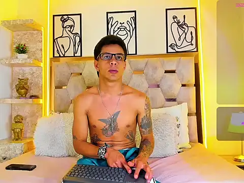 Andrew Haalls online show from October 28, 2025, 12:52 pm