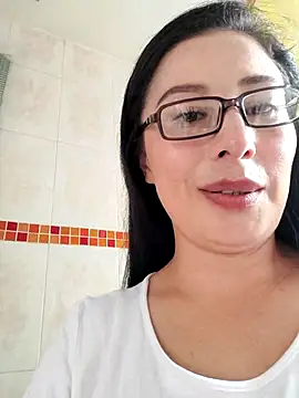Snapshot of Emma_Hotkiss chatting on April 22, 2026, 7:59 pm Emma Hotkiss online show from April 22, 2026, 7:59 pm