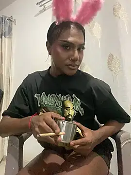 TransGirlBankrollBarbie online show from January 13, 2026, 10:15 pm