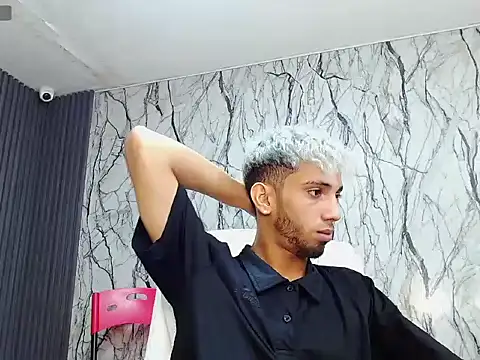 gregori latin19 online show from October 29, 2025, 1:46 pm