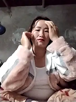 emini-xx online show from December 13, 2025, 8:04 pm