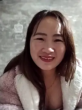 emini-xx online show from December 18, 2025, 3:01 am