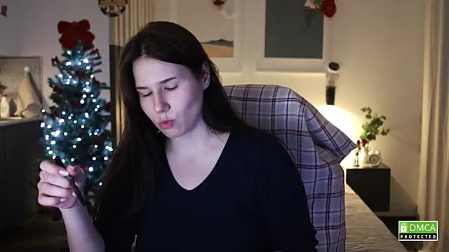 Snapshot of girl_u_never_met chatting on December 15, 2025, 6:01 pm girl u never met online show from December 15, 2025, 6:01 pm