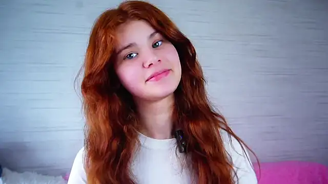 YettaCalabria online show from March 3, 2026, 11:49 am