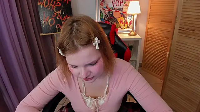 babyyullii online show from November 3, 2025, 8:37 am