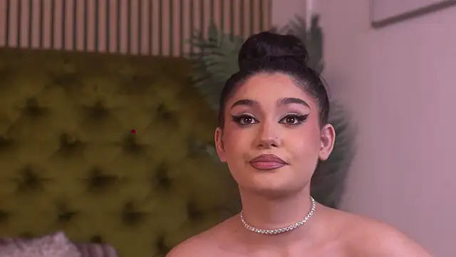 Snapshot of KeylaNoir chatting on February 9, 2026, 2:21 pm KeylaNoir online show from February 9, 2026, 2:21 pm