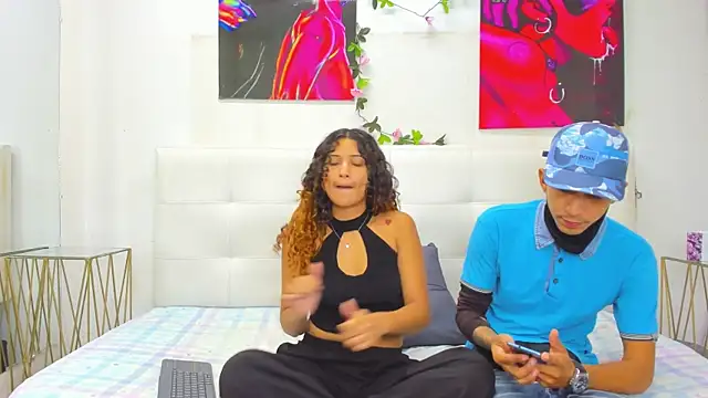 ahsly78alejandro online show from January 12, 2026, 1:05 pm