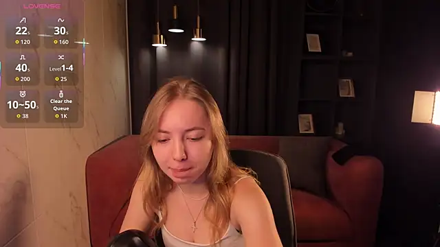 Nora Miller online show from November 13, 2025, 5:39 am