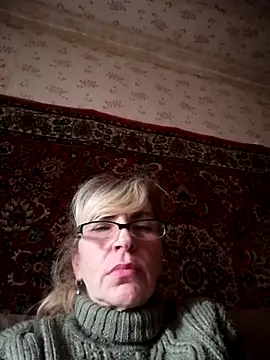 Georgette466 online show from November 1, 2025, 1:13 pm