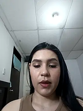 Snapshot of ambersoe chatting on October 28, 2025, 10:56 pm ambersoe online show from October 28, 2025, 10:56 pm