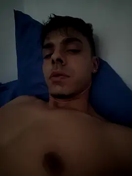 Snapshot of escorpion07u chatting on October 31, 2025, 6:53 pm escorpion07u online show from October 31, 2025, 6:53 pm