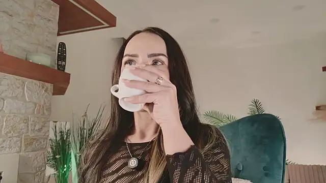 SiennaRosse online show from February 10, 2026, 9:52 pm