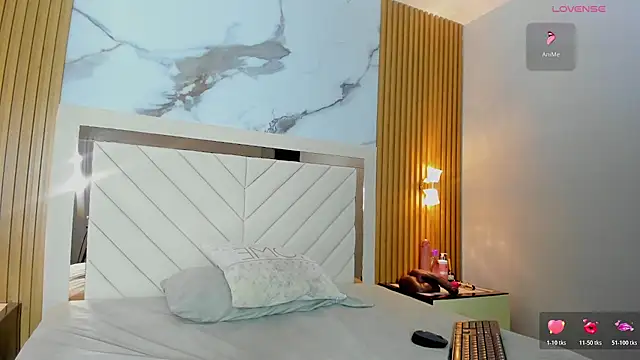 HANNASANZ1 online show from March 11, 2026, 3:01 am