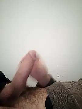 Snapshot of Fa7l1995 chatting on February 12, 2026, 12:38 am Fa7l1995 online show from February 12, 2026, 12:38 am