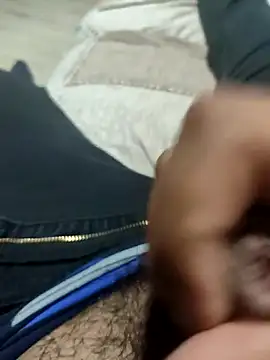 Snapshot of lopess06 chatting on October 28, 2025, 6:10 pm lopess06 online show from October 28, 2025, 6:10 pm