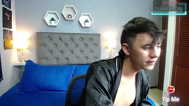 Snapshot of paul_myller chatting on October 31, 2025, 1:28 am paul myller online show from October 31, 2025, 1:28 am