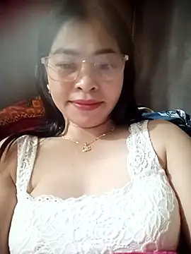 Bamboo-niee123 online show from December 13, 2025, 7:53 pm