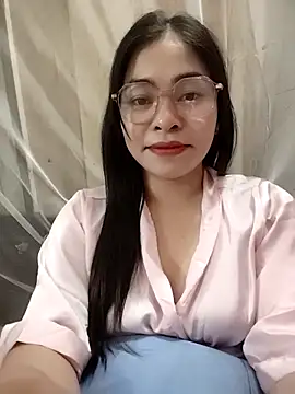 Bamboo-niee123 online show from May 6, 2026, 5:25 am