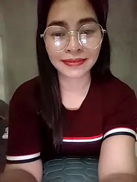 Bamboo-niee123 online show from May 8, 2026, 6:24 pm