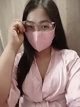 Bamboo-niee123 online show from May 18, 2026, 5:57 am