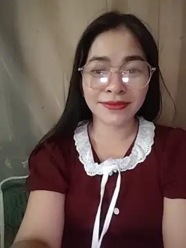 Bamboo-niee123 online show from May 28, 2026, 5:27 am