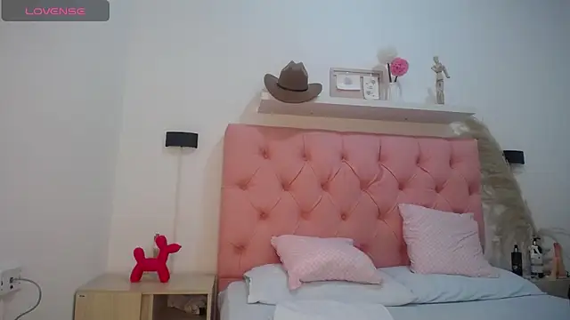 victoria 243 online show from December 18, 2025, 5:13 am