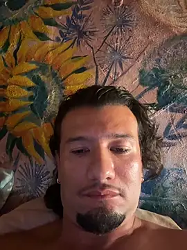 Snapshot of Mosterdam chatting on October 28, 2025, 6:06 am Mosterdam online show from October 28, 2025, 6:06 am