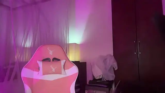 Bae Belle online show from November 23, 2025, 8:03 am