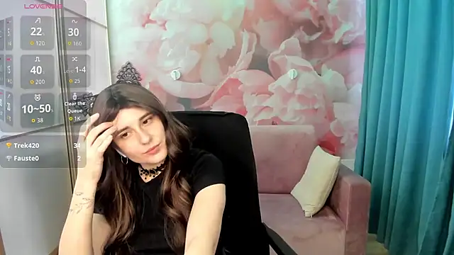 DemmyRose online show from December 4, 2025, 8:01 am