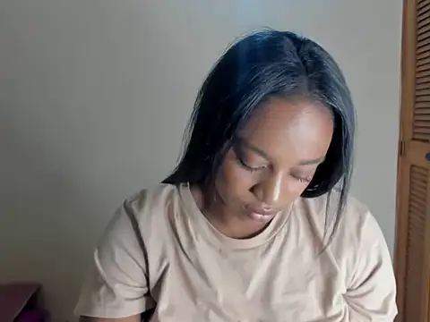  Chaina online show from December 14, 2025, 11:42 pm