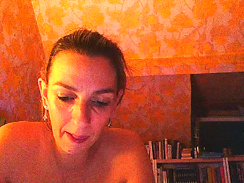 Snapshot of Anaiscpl2405 chatting on October 28, 2025, 11:40 pm Anaiscpl2405 online show from October 28, 2025, 11:40 pm