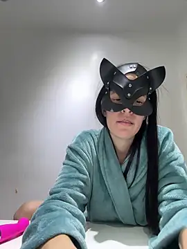 Snapshot of carolinedanger_ chatting on November 8, 2025, 12:11 am carolinedanger online show from November 8, 2025, 12:11 am