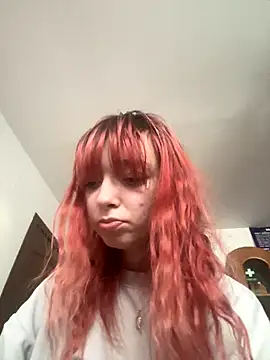 Snapshot of ValeriaFlame_ chatting on November 20, 2025, 1:55 pm ValeriaFlame online show from November 20, 2025, 1:55 pm