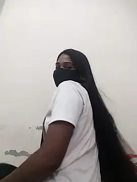 Green LaDY66 online show from November 15, 2025, 1:25 am