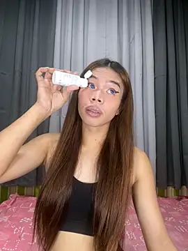 kierra fox online show from November 27, 2025, 3:03 pm