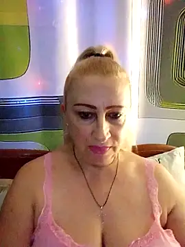 Esenia505 online show from December 22, 2025, 5:48 am