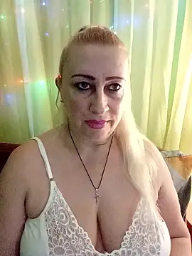 Esenia505 online show from January 14, 2026, 3:23 am