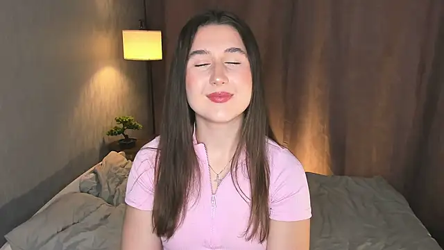 Snapshot of JudeKleve chatting on October 31, 2025, 7:37 pm JudeKleve online show from October 31, 2025, 7:37 pm