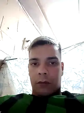 Snapshot of sentatebb chatting on October 29, 2025, 12:35 am sentatebb online show from October 29, 2025, 12:35 am