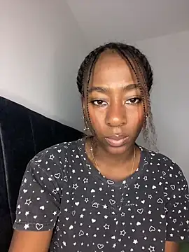 Snapshot of milarain chatting on November 20, 2025, 11:48 pm milarain online show from November 20, 2025, 11:48 pm