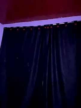 Annaa-Hot online show from November 6, 2025, 2:45 am