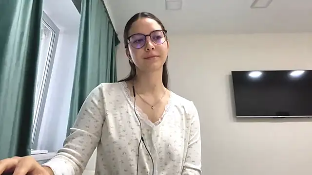 Allisgree online show from October 29, 2025, 6:04 am