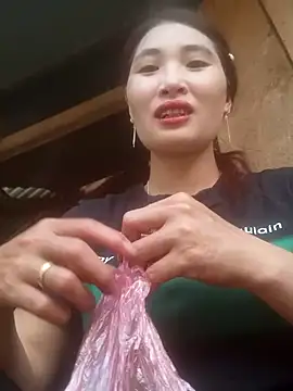 Snapshot of HGiasexy69 chatting on March 30, 2026, 10:05 am HGiasexy69 online show from March 30, 2026, 10:05 am