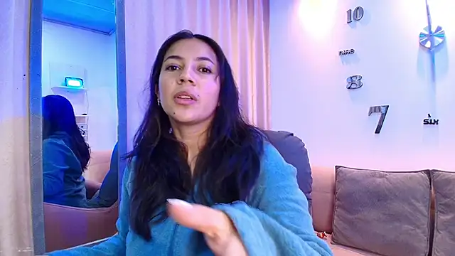 KamyGlam online show from January 16, 2026, 8:02 pm