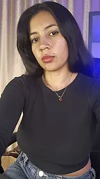 Snapshot of KamyGlam chatting on January 18, 2026, 8:01 pm KamyGlam online show from January 18, 2026, 8:01 pm