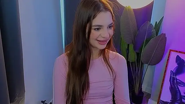 Snapshot of LauraHansil chatting on April 6, 2026, 4:46 am LauraHansil online show from April 6, 2026, 4:46 am