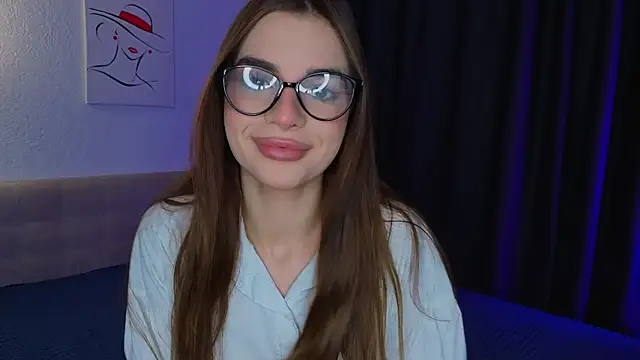 LauraHansil online show from May 18, 2026, 7:09 pm