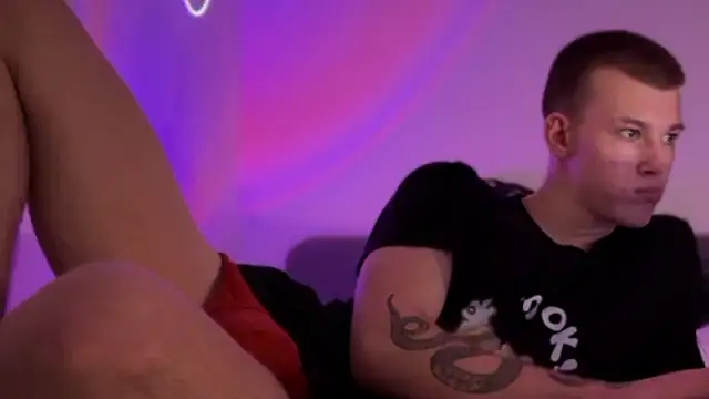 Snapshot of Krastin1 chatting on October 28, 2025, 8:55 pm Krastin1 online show from October 28, 2025, 8:55 pm