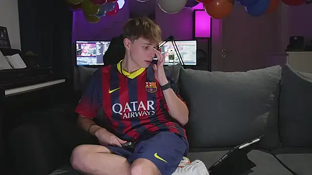 InnocentGuysOF online show from November 8, 2025, 7:23 pm