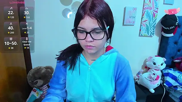 Emma boo online show from November 6, 2025, 12:39 pm